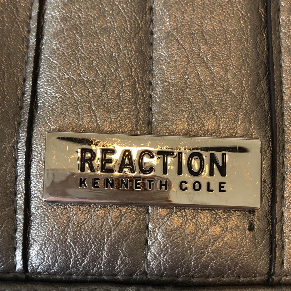Kenneth Cole Reaction Silver Purse - Picture 6 of 10